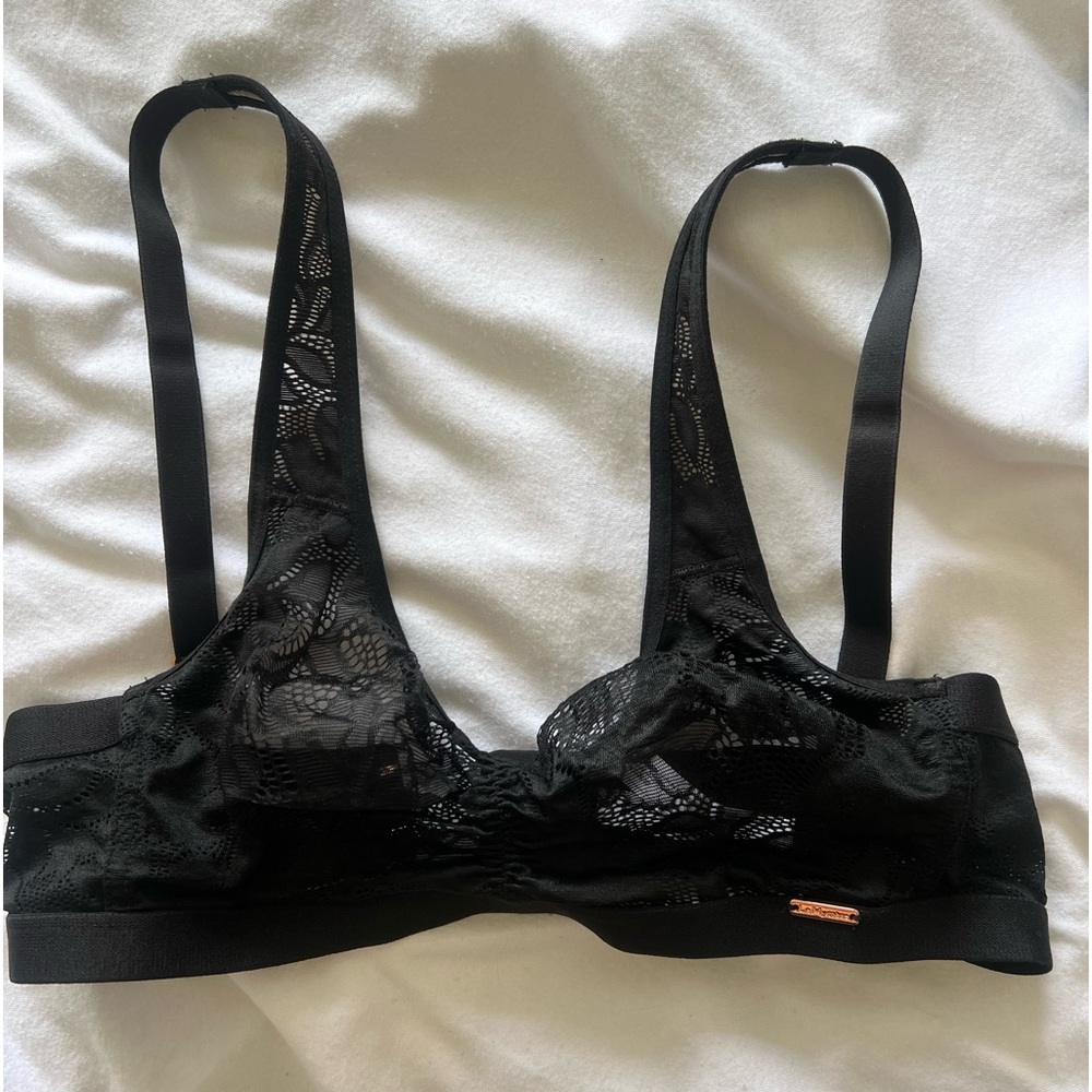 Le Mystère bra